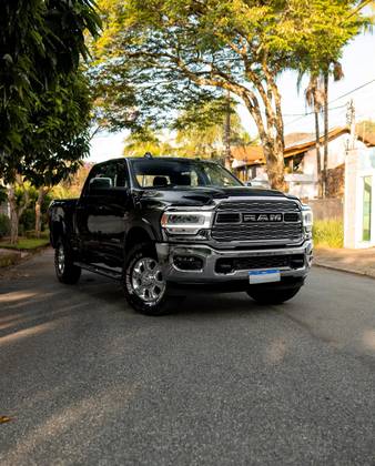 RAM 2500 6.7 I6 TURBO DIESEL LARAMIE CD 4X4 AUTOMÁTICO